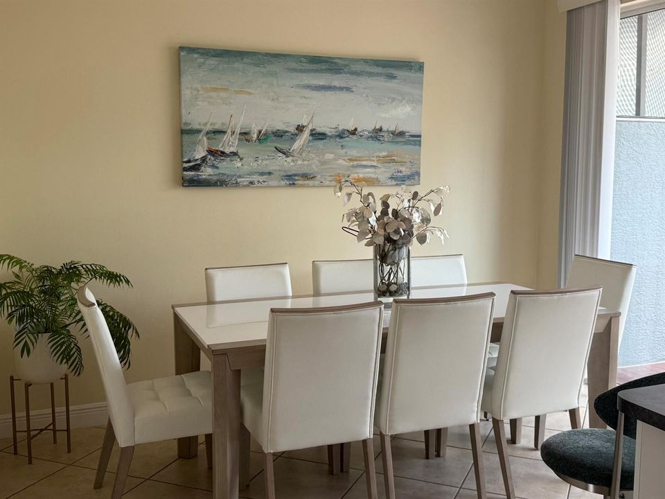 3829 Dinning Room