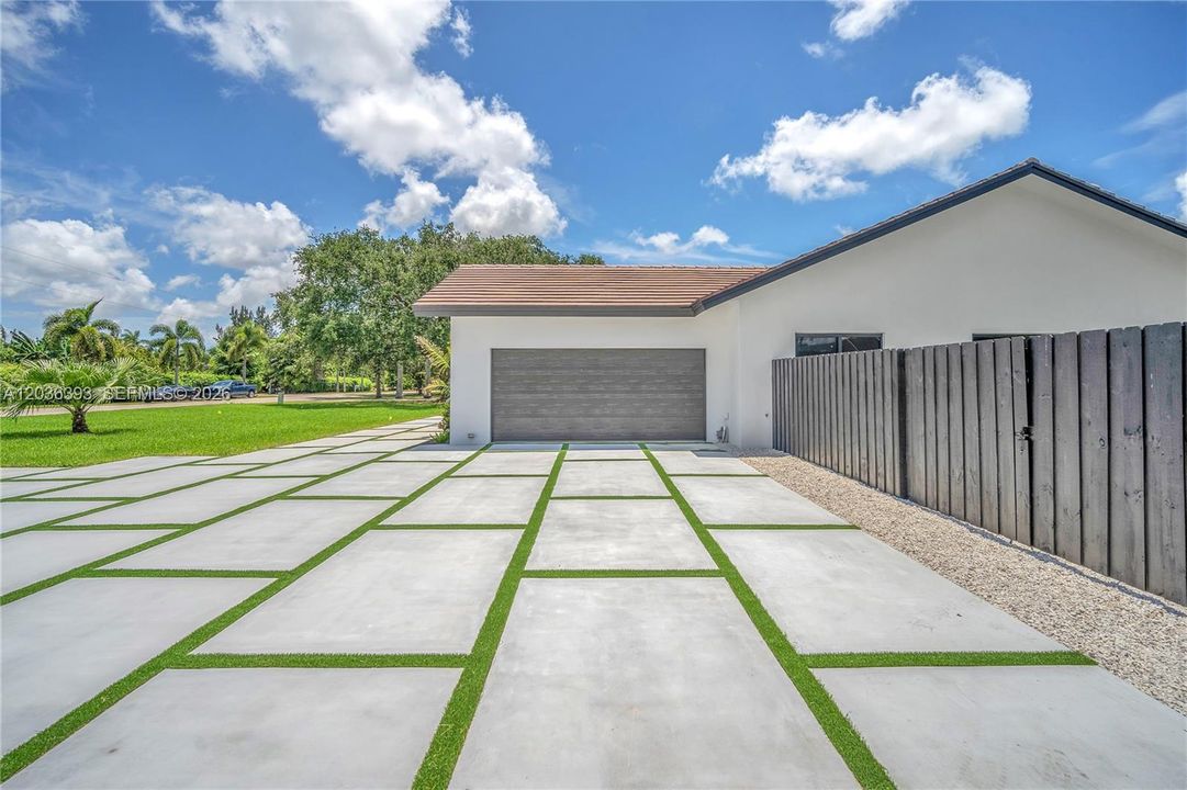 На продажу: $1,498,800 (4 спален, 2 ванн, 3052 Квадратных фут)