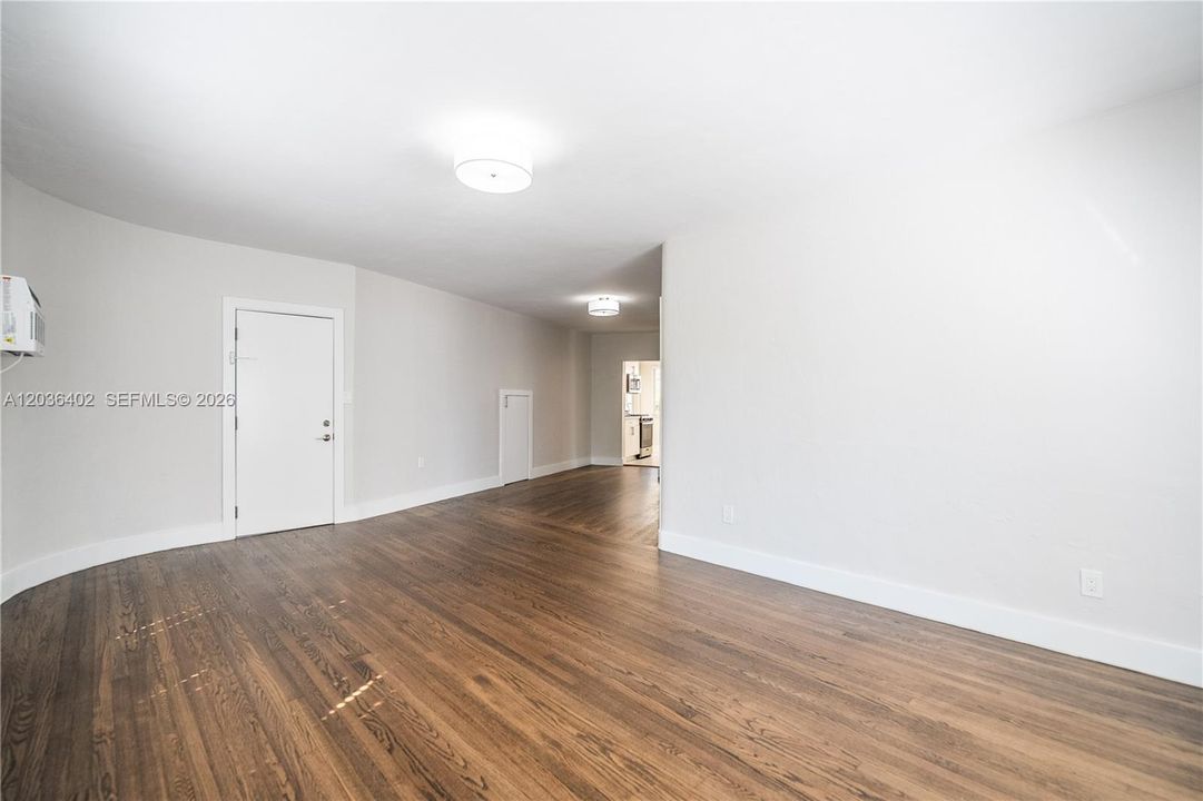 В аренду: $3,200 (3 спален, 2 ванн, 980 Квадратных фут)