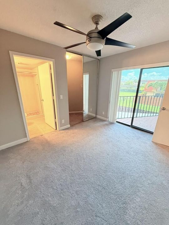 Townhouse m bath