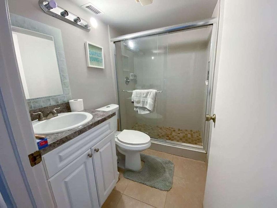 Townhouse ma bath