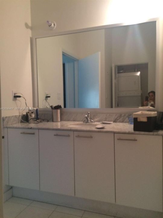 En Renta: $3,950 (1 camas, 1 baños, 966 Pies cuadrados)