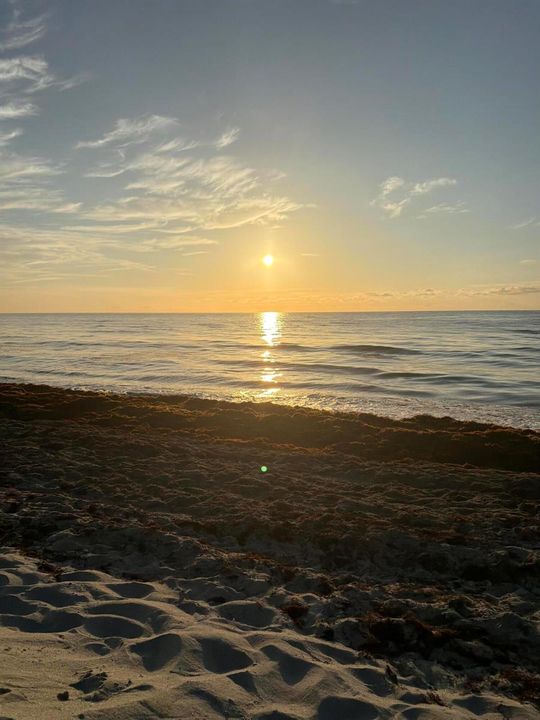 3 miles to the sunrise