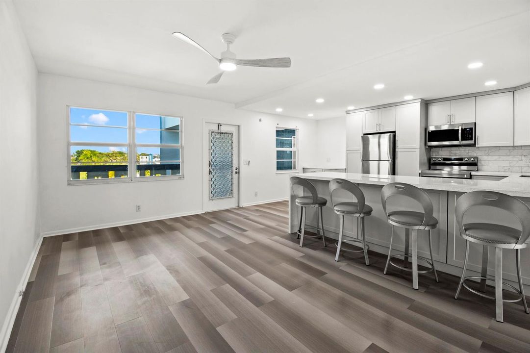 4047 Lincoln C Pic 6