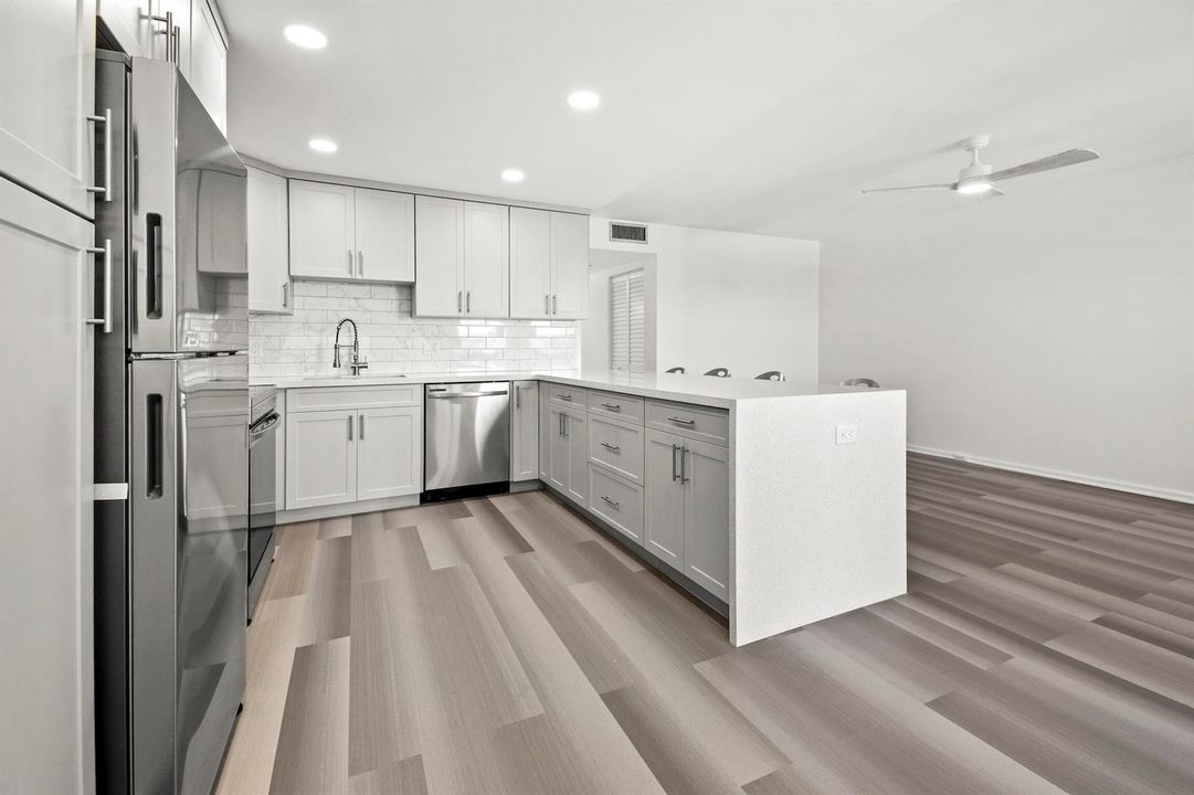 4047 Lincoln C Pic 3