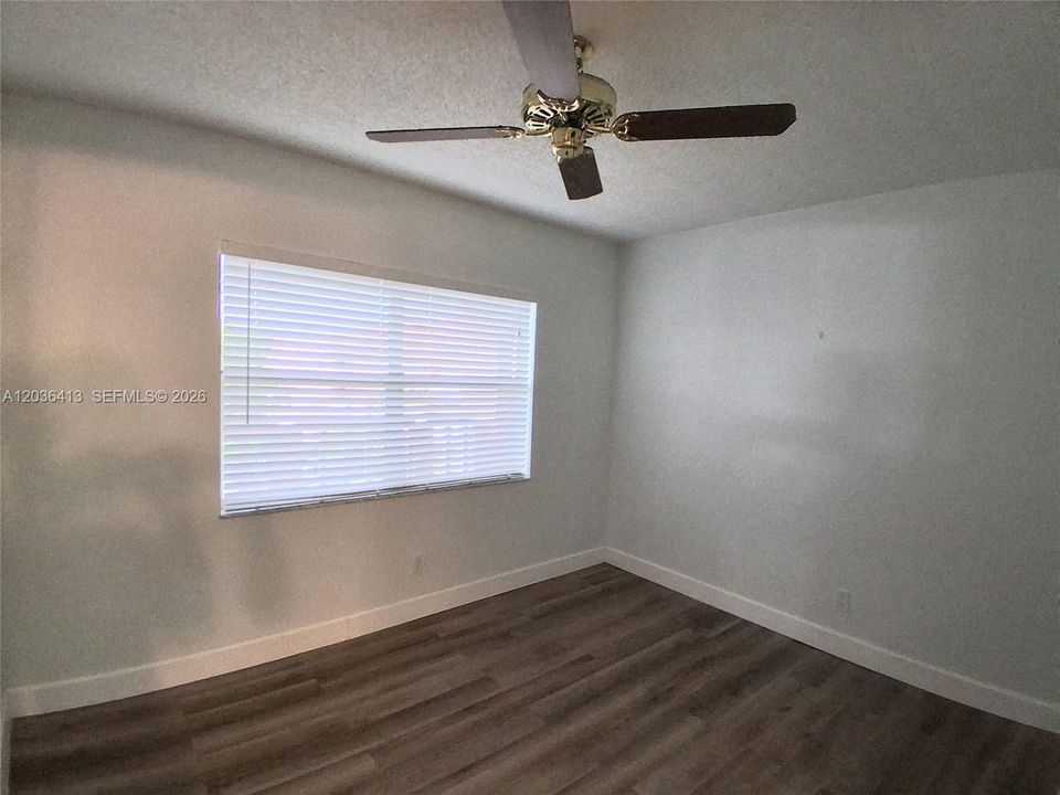For Sale: $119,900 (2 beds, 2 baths, 850 Square Feet)