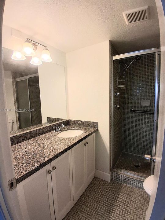 GRANITE COUNTERTOP