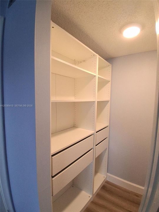 For Sale: $119,900 (2 beds, 2 baths, 850 Square Feet)