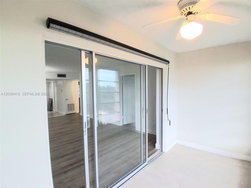 For Sale: $119,900 (2 beds, 2 baths, 850 Square Feet)