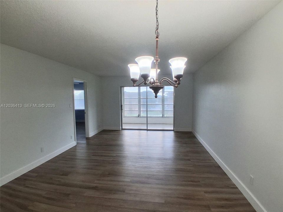 For Sale: $119,900 (2 beds, 2 baths, 850 Square Feet)