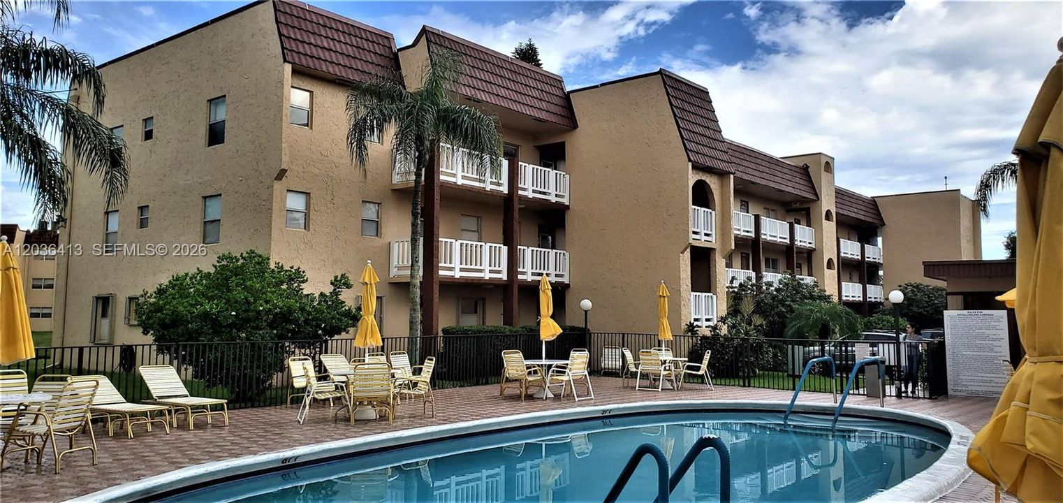 For Sale: $119,900 (2 beds, 2 baths, 850 Square Feet)