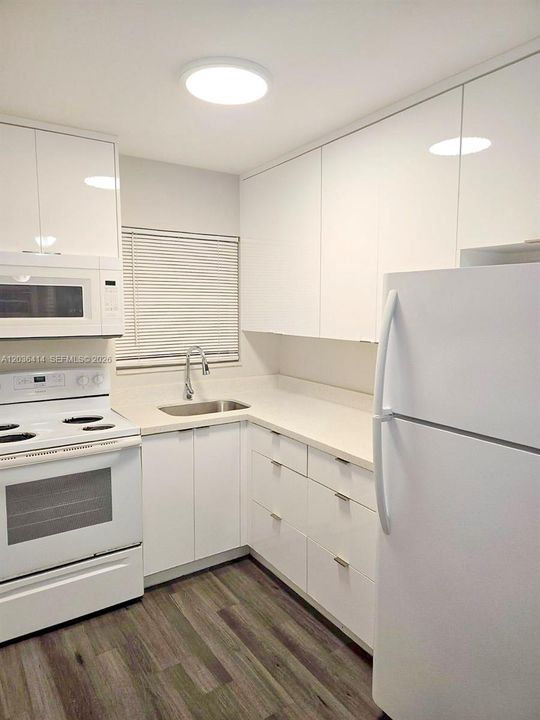For Rent: $1,480 (1 beds, 1 baths, 640 Square Feet)