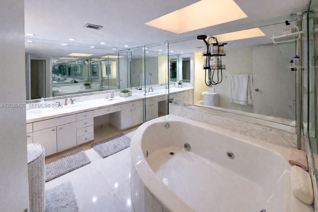 В аренду: $4,250 (2 спален, 2 ванн, 1522 Квадратных фут)