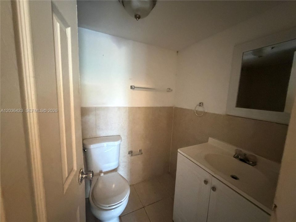 For Sale: $269,000 (2 beds, 2 baths, 1023 Square Feet)