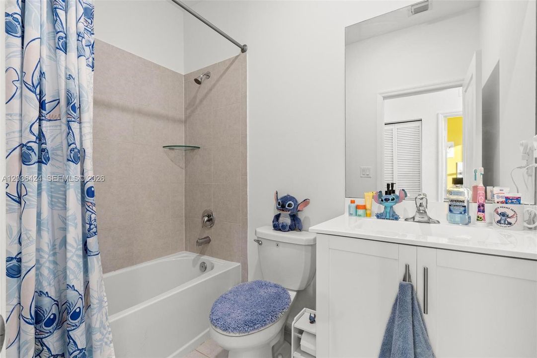 En Venta: $339,900 (3 camas, 2 baños, 1483 Pies cuadrados)