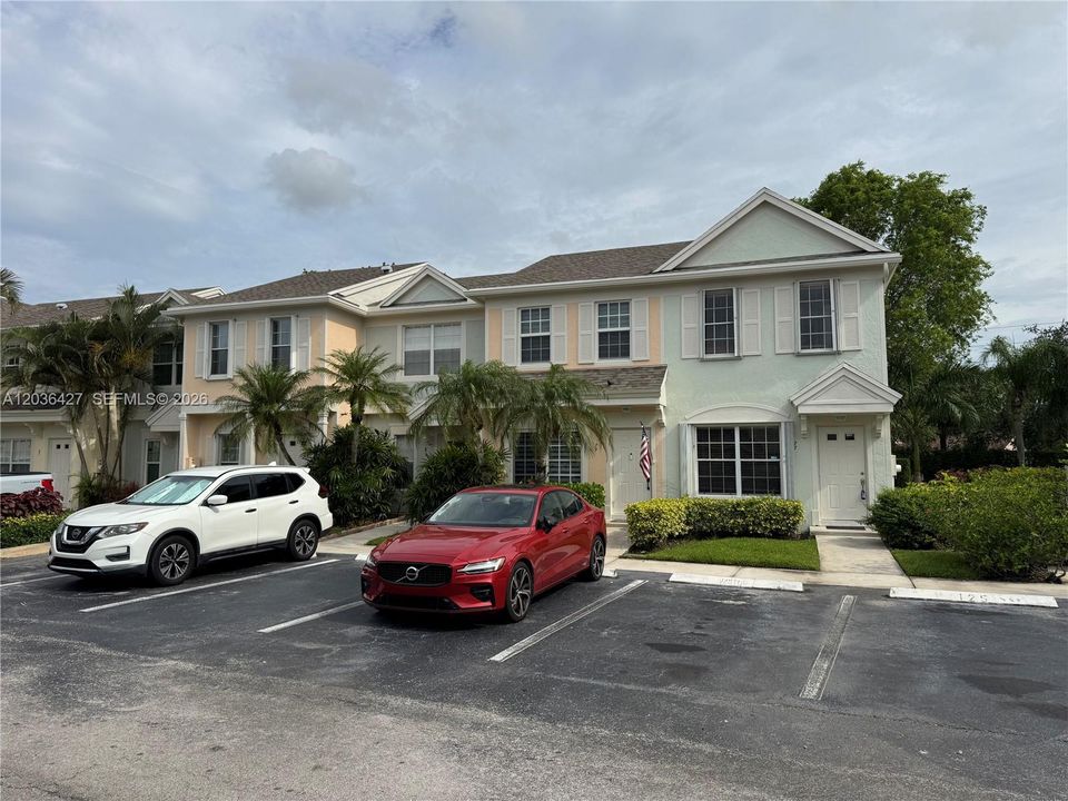 Recently Rented: $2,495 (2 beds, 1 baths, 1140 Square Feet)