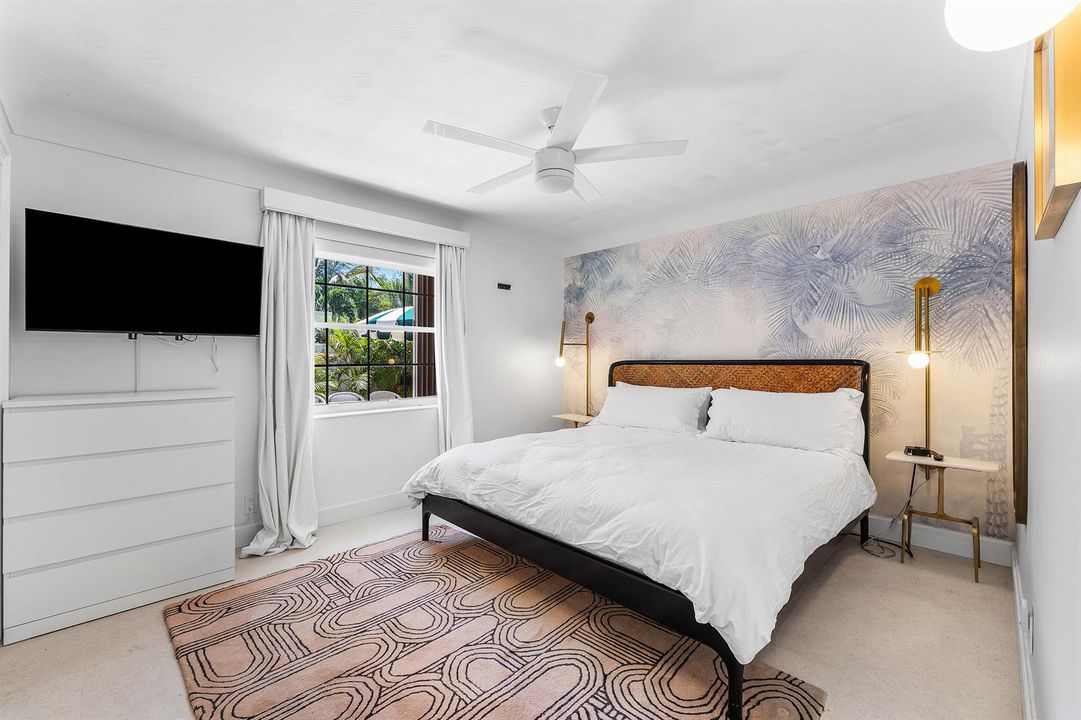 Guest bedroom