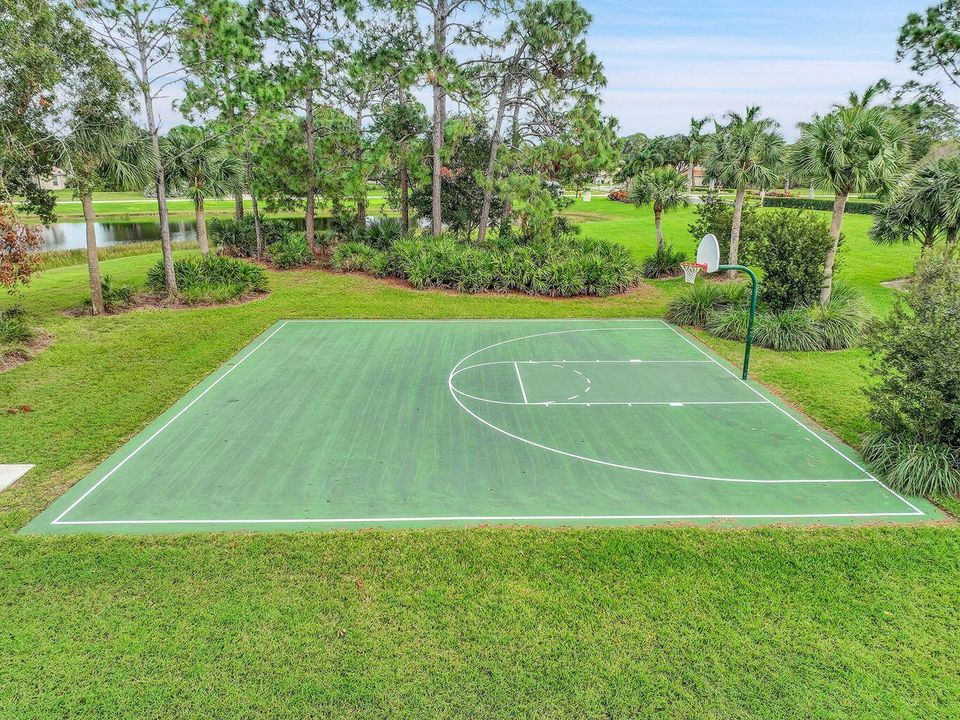 LC BB Court