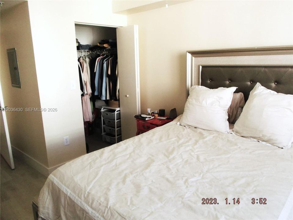 For Rent: $2,190 (1 beds, 1 baths, 828 Square Feet)