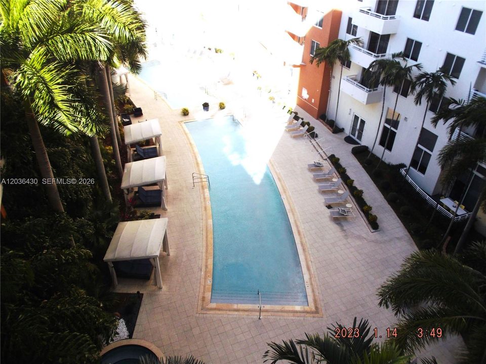 For Rent: $2,190 (1 beds, 1 baths, 828 Square Feet)