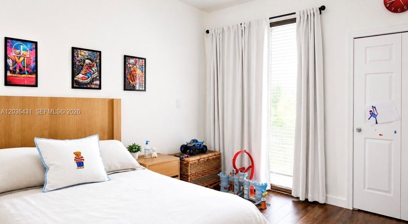 For Sale: $399,000 (3 beds, 2 baths, 1340 Square Feet)