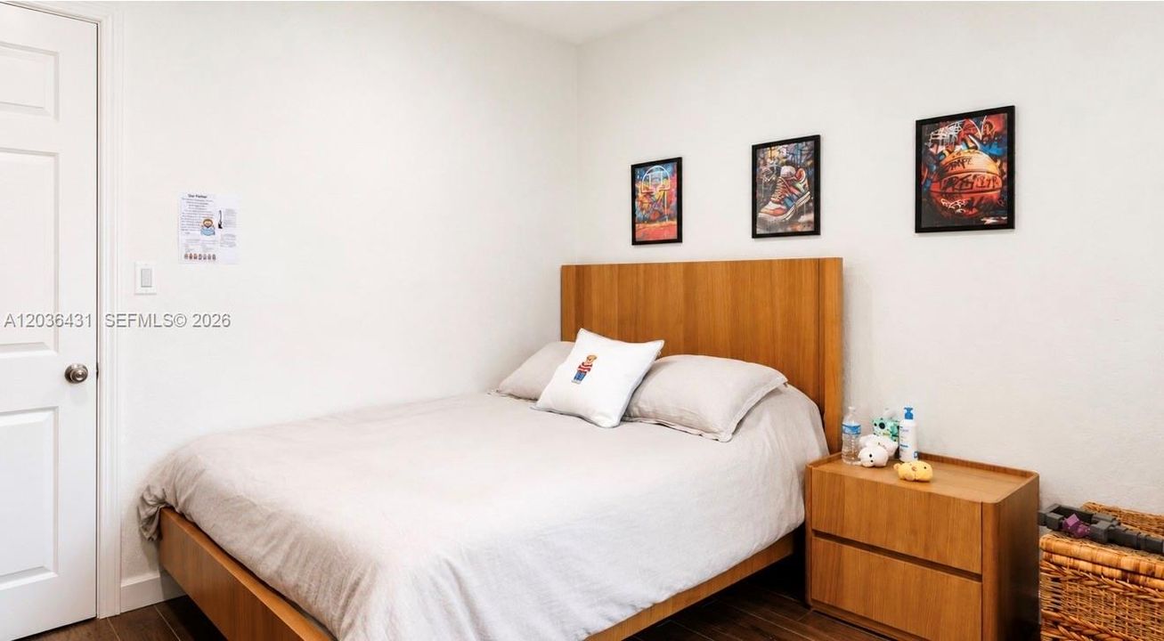For Sale: $399,000 (3 beds, 2 baths, 1340 Square Feet)