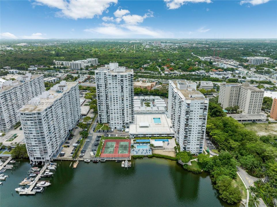 В аренду: $2,500 (2 спален, 2 ванн, 0 Квадратных фут)