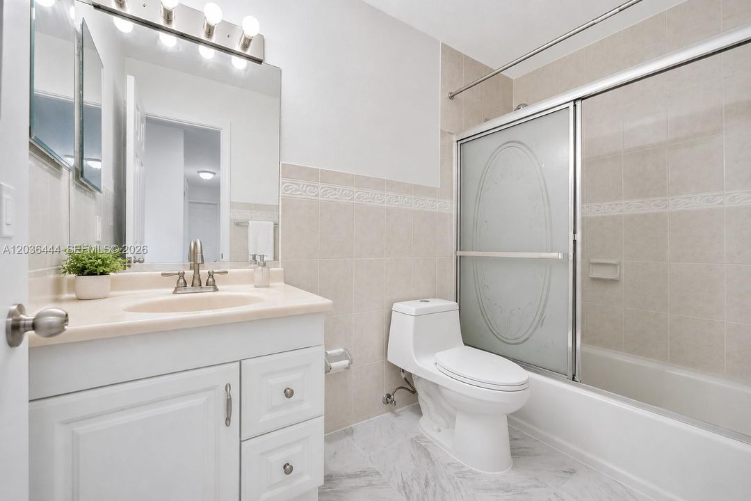 For Sale: $810,000 (4 beds, 2 baths, 1824 Square Feet)