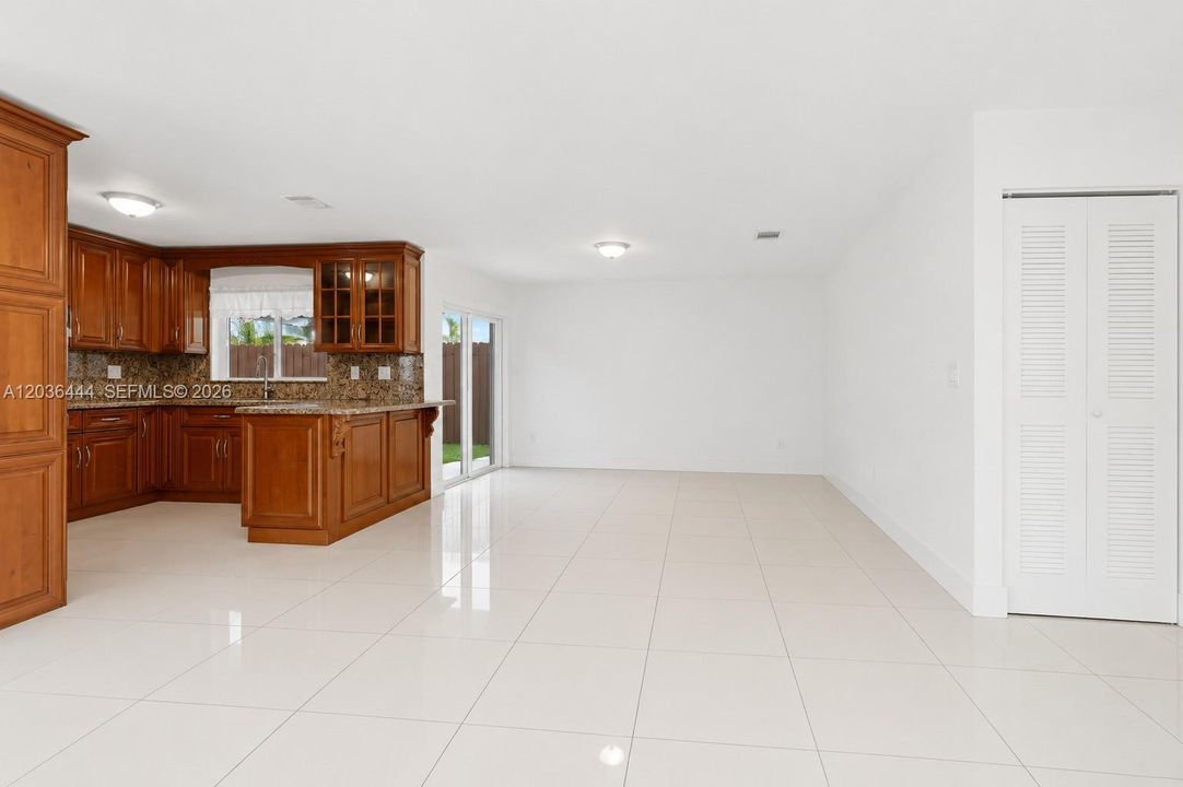 For Sale: $810,000 (4 beds, 2 baths, 1824 Square Feet)