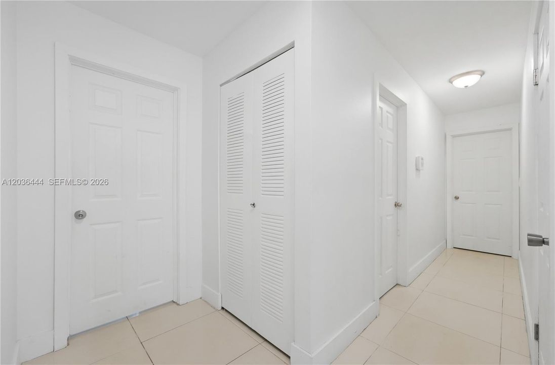 For Sale: $810,000 (4 beds, 2 baths, 1824 Square Feet)