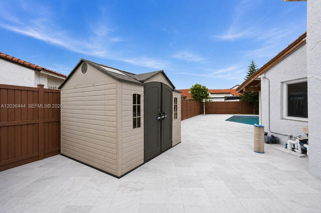 For Sale: $810,000 (4 beds, 2 baths, 1824 Square Feet)