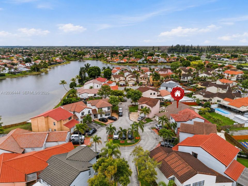 For Sale: $810,000 (4 beds, 2 baths, 1824 Square Feet)