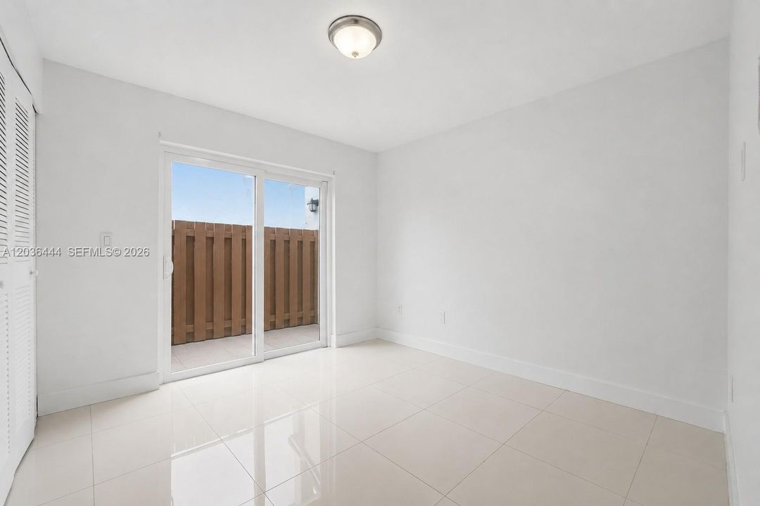For Sale: $810,000 (4 beds, 2 baths, 1824 Square Feet)