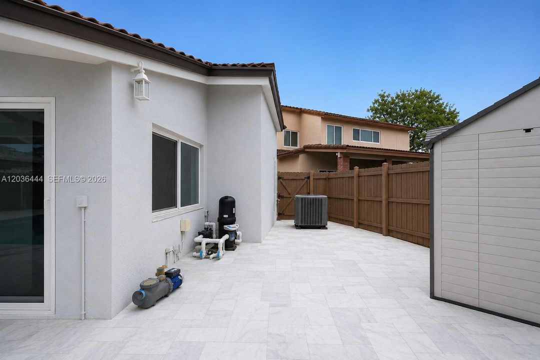 For Sale: $810,000 (4 beds, 2 baths, 1824 Square Feet)