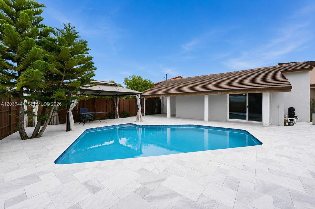 For Sale: $810,000 (4 beds, 2 baths, 1824 Square Feet)