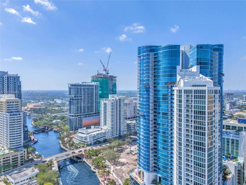 For Sale: $1,295,000 (2 beds, 2 baths, 1522 Square Feet)