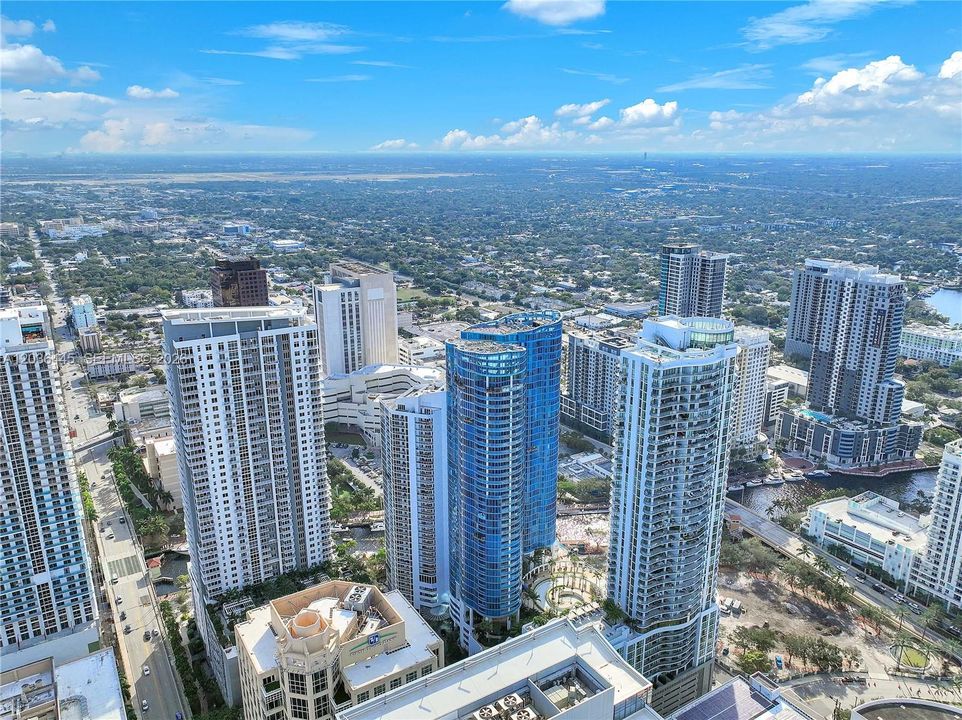 For Sale: $1,295,000 (2 beds, 2 baths, 1522 Square Feet)