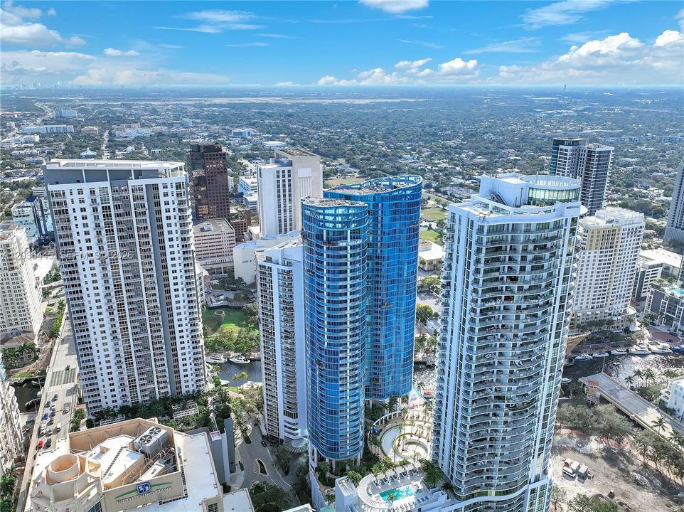 For Sale: $1,295,000 (2 beds, 2 baths, 1522 Square Feet)