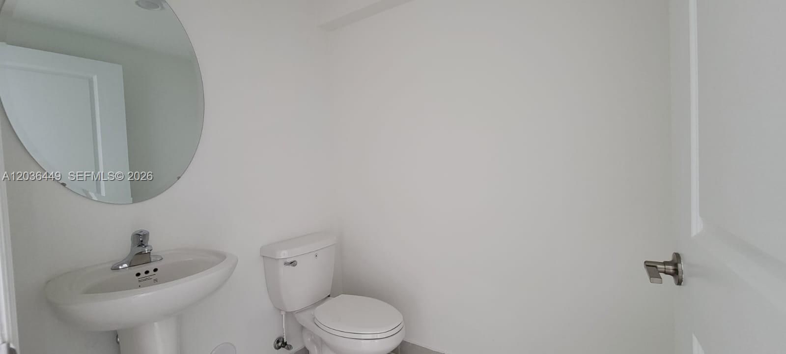 For Sale: $430,000 (3 beds, 2 baths, 1827 Square Feet)