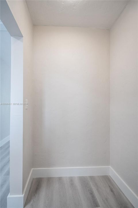 En Renta: $1,950 (0 camas, 1 baños, 0 Pies cuadrados)