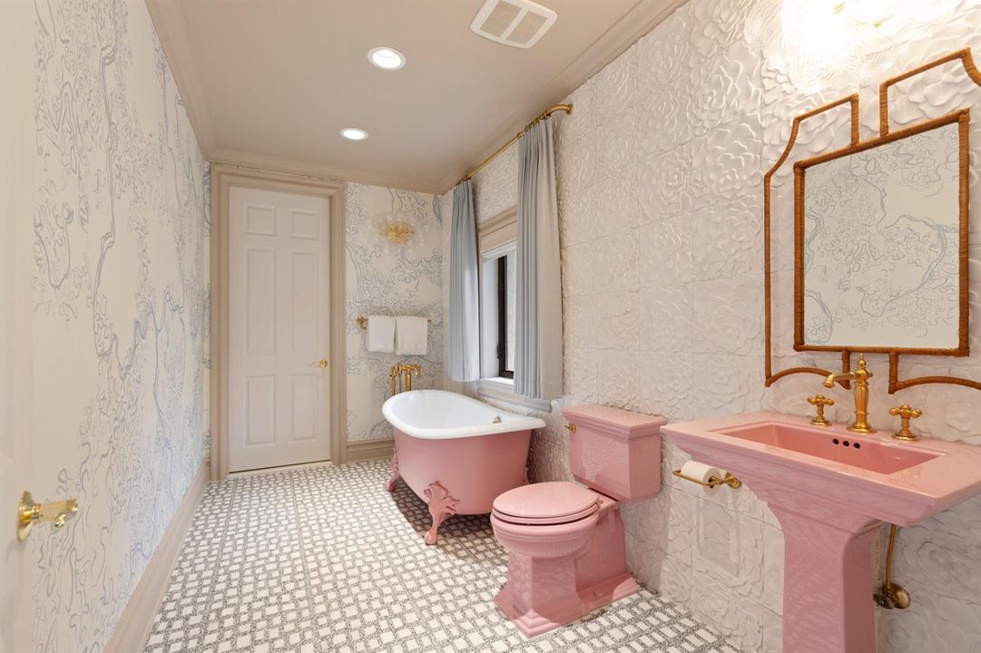 Guest Bath 5