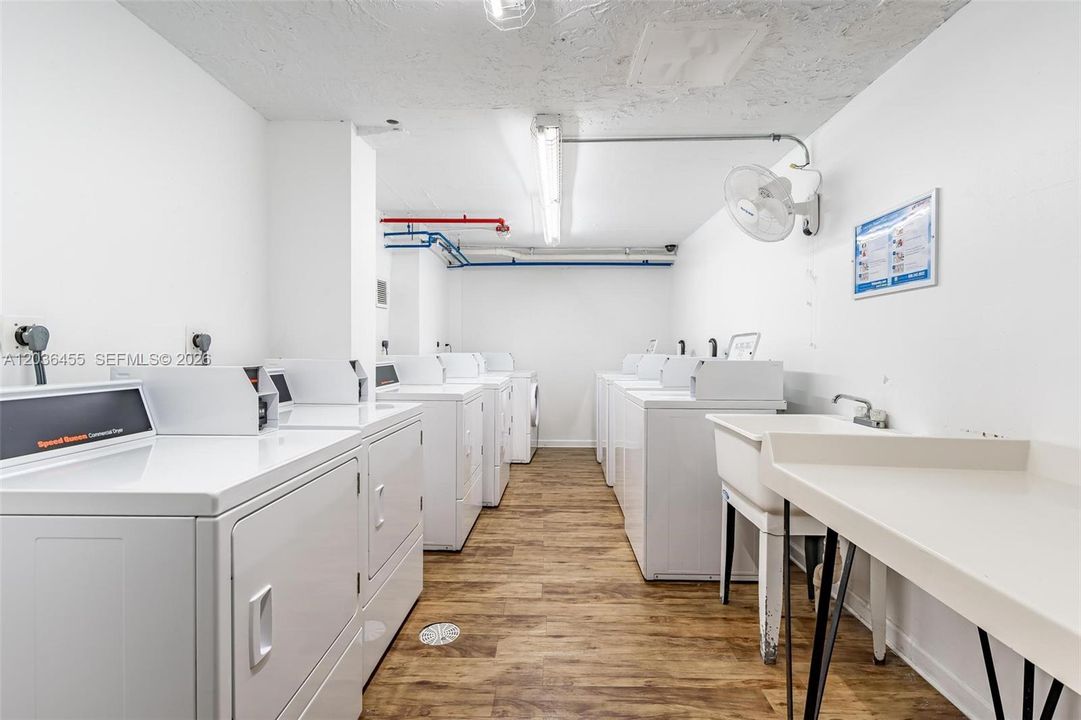 В аренду: $3,250 (2 спален, 2 ванн, 1316 Квадратных фут)