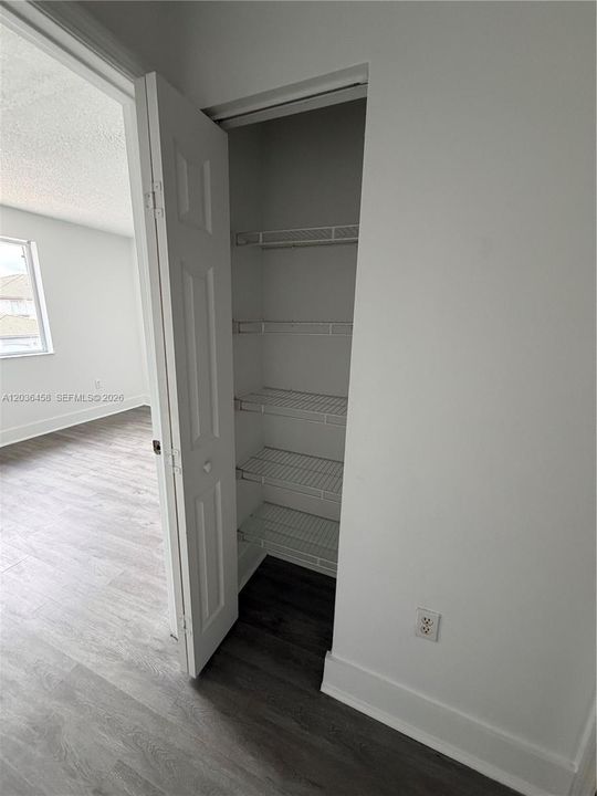 В аренду: $3,300 (3 спален, 2 ванн, 1667 Квадратных фут)
