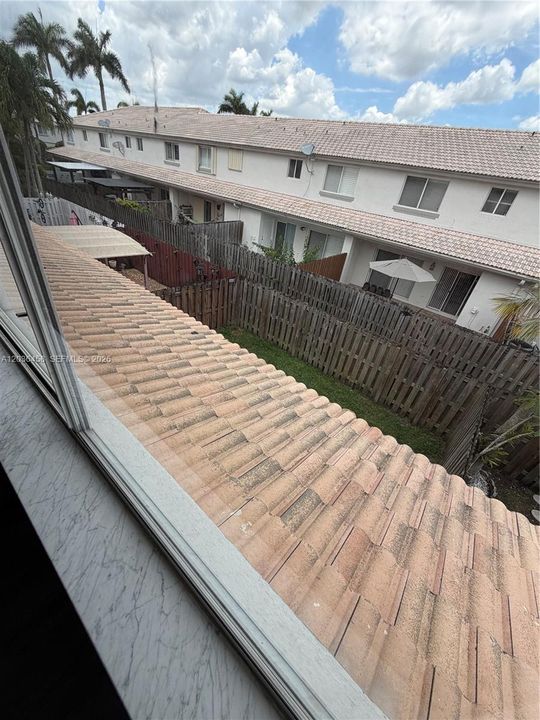 В аренду: $3,300 (3 спален, 2 ванн, 1667 Квадратных фут)