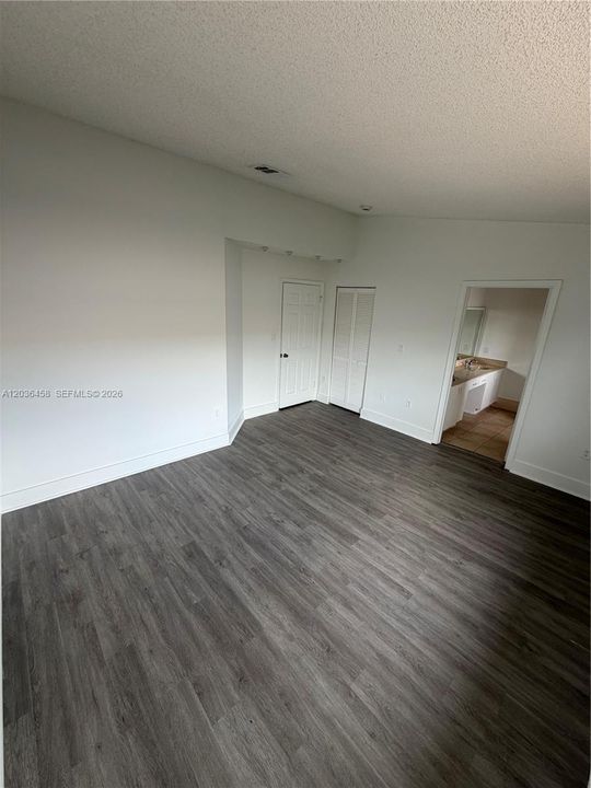 В аренду: $3,300 (3 спален, 2 ванн, 1667 Квадратных фут)