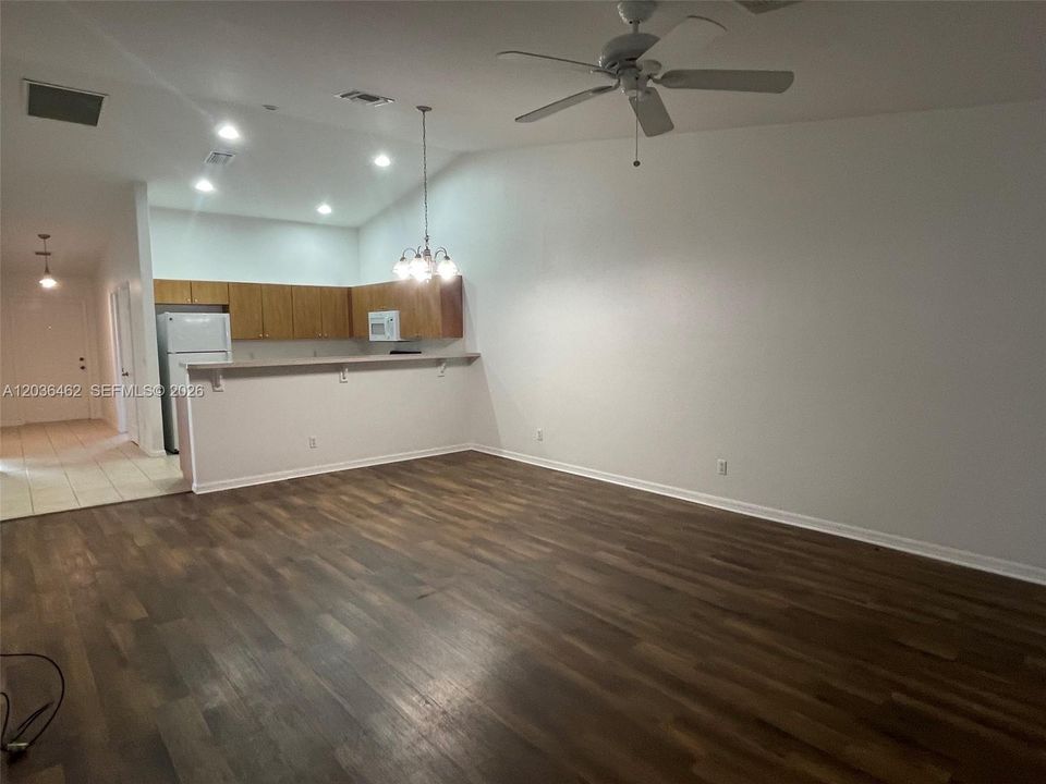 liiving/dining room