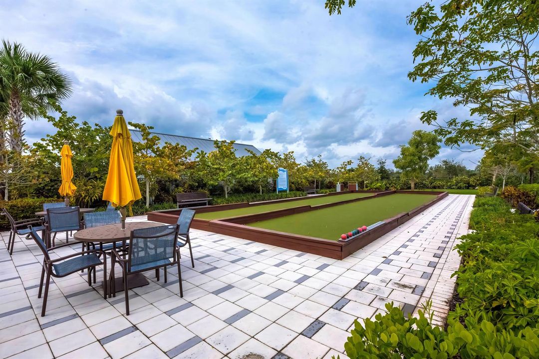 Bocce ball