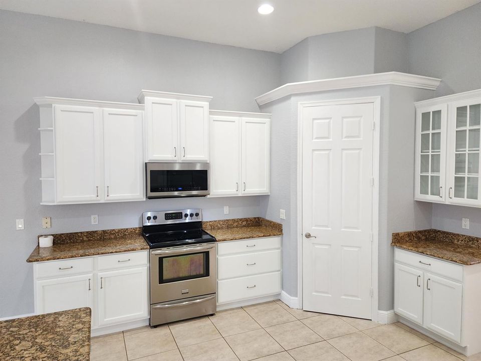 4374 SW Savona Bv (7)
