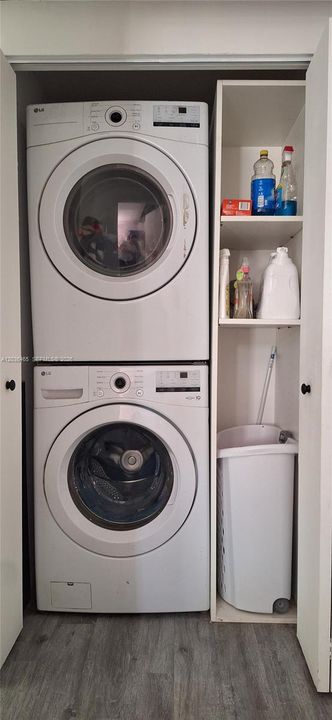 For Sale: $69,200 (3 beds, 2 baths, 1678 Square Feet)