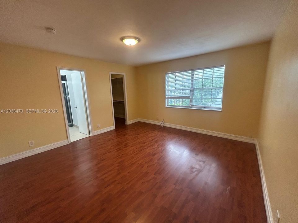 For Rent: $2,950 (3 beds, 2 baths, 1630 Square Feet)